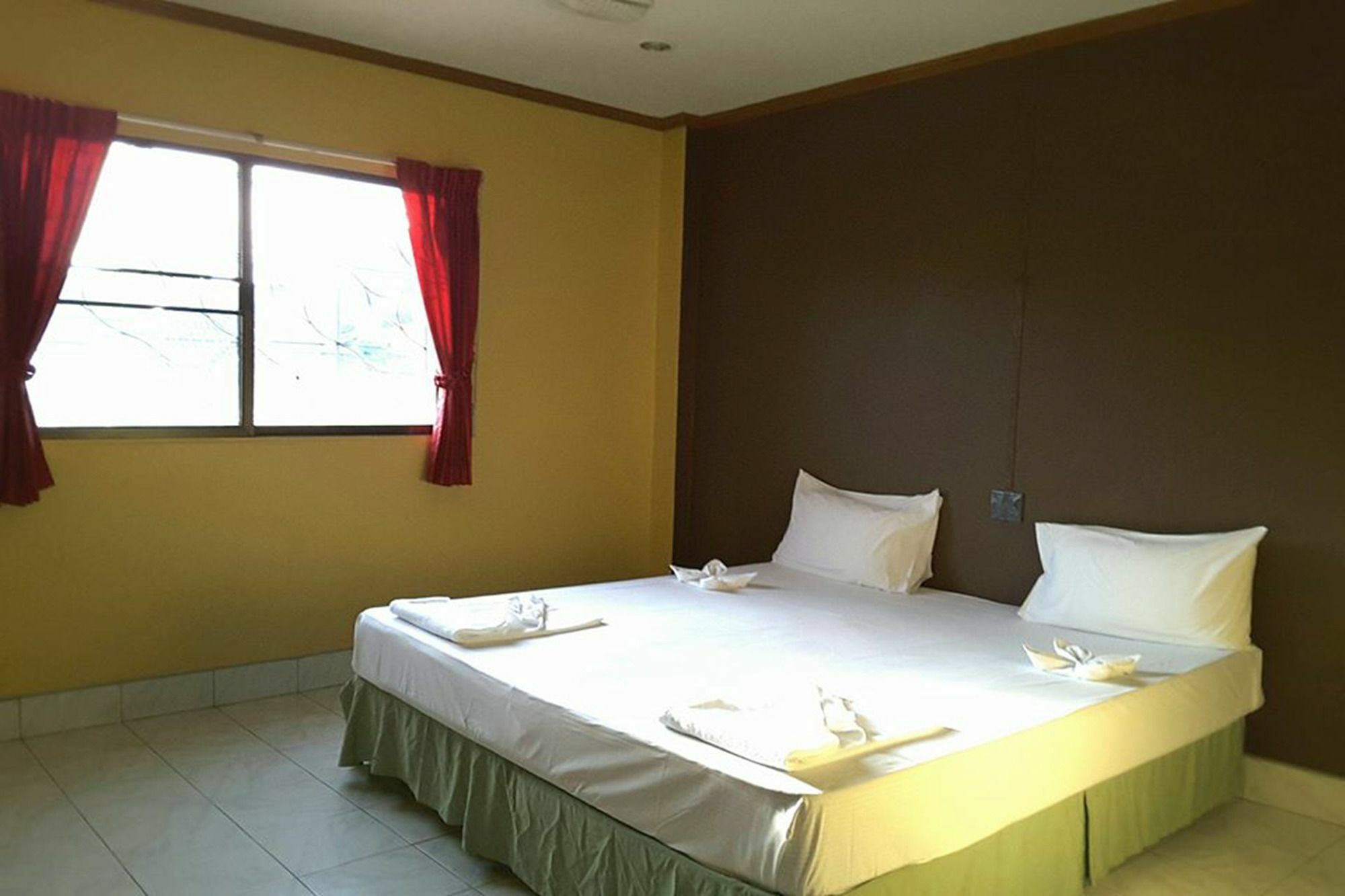 Kookkai House Hostel Patong Exterior foto