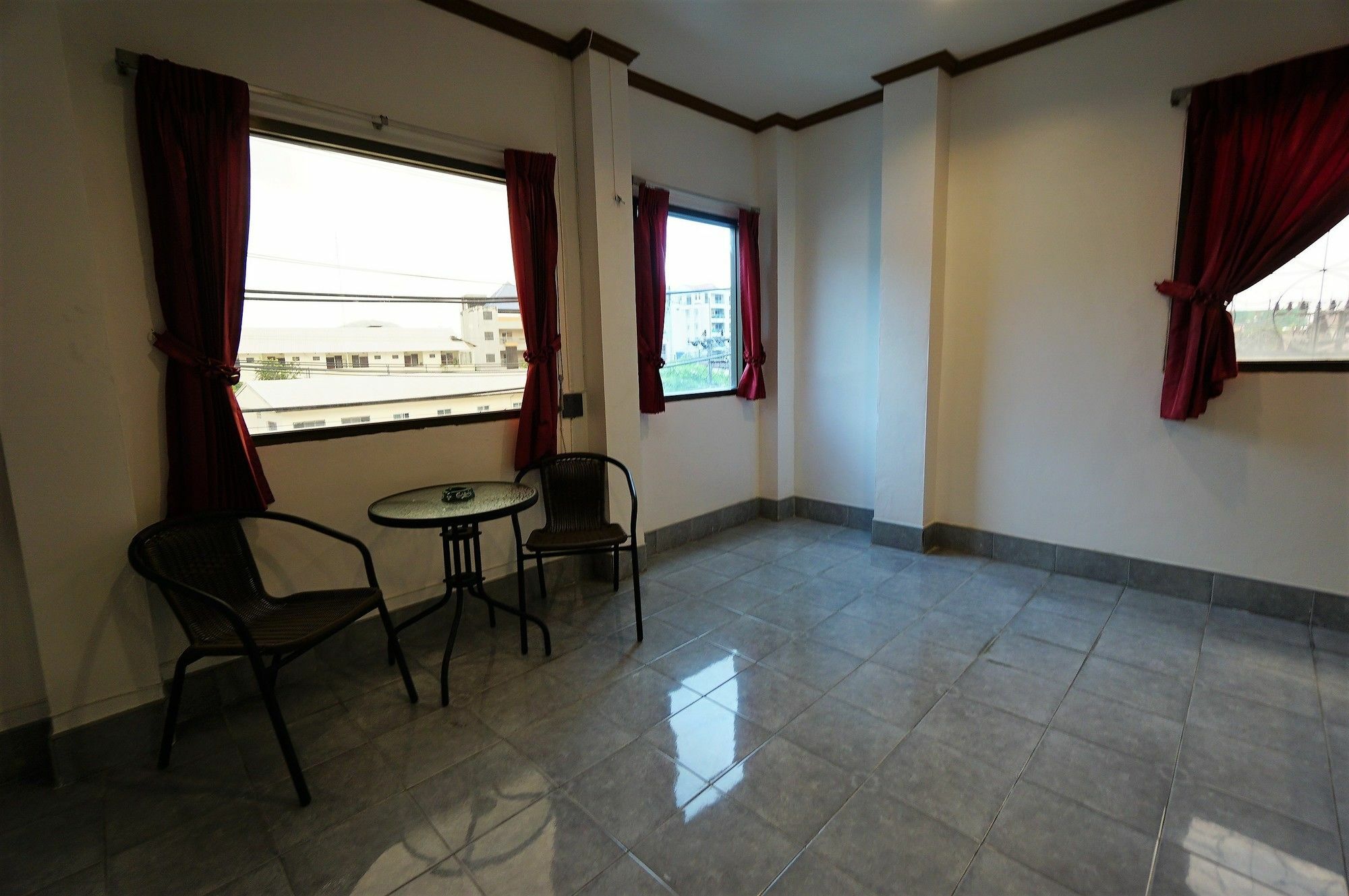 Kookkai House Hostel Patong Exterior foto